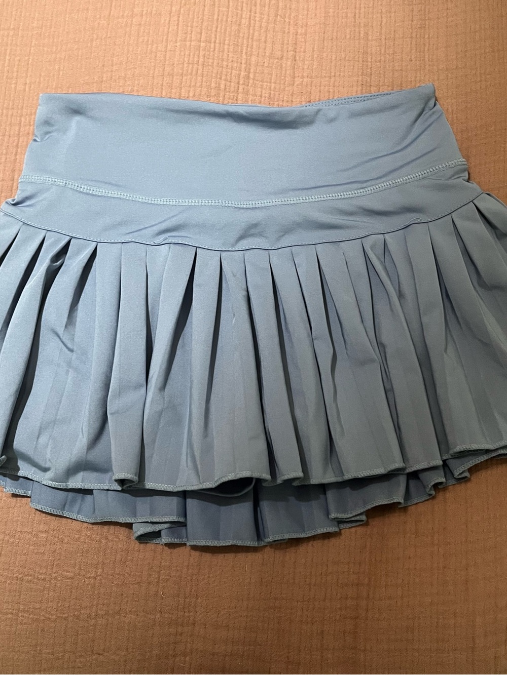 Gold hinge skirt!